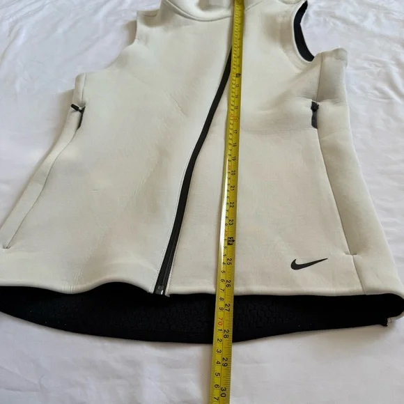 Nike Off-White Sleeveless Jacket - Picture 4 of 7